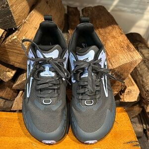 Women’s Altra Timp 5 Trail Running Shoes -Worn once!